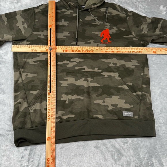 Eddie Bauer Squatch Camo Hoodie Men’s XL Sasquatch Big Foot Green Orange - Picture 7 of 11